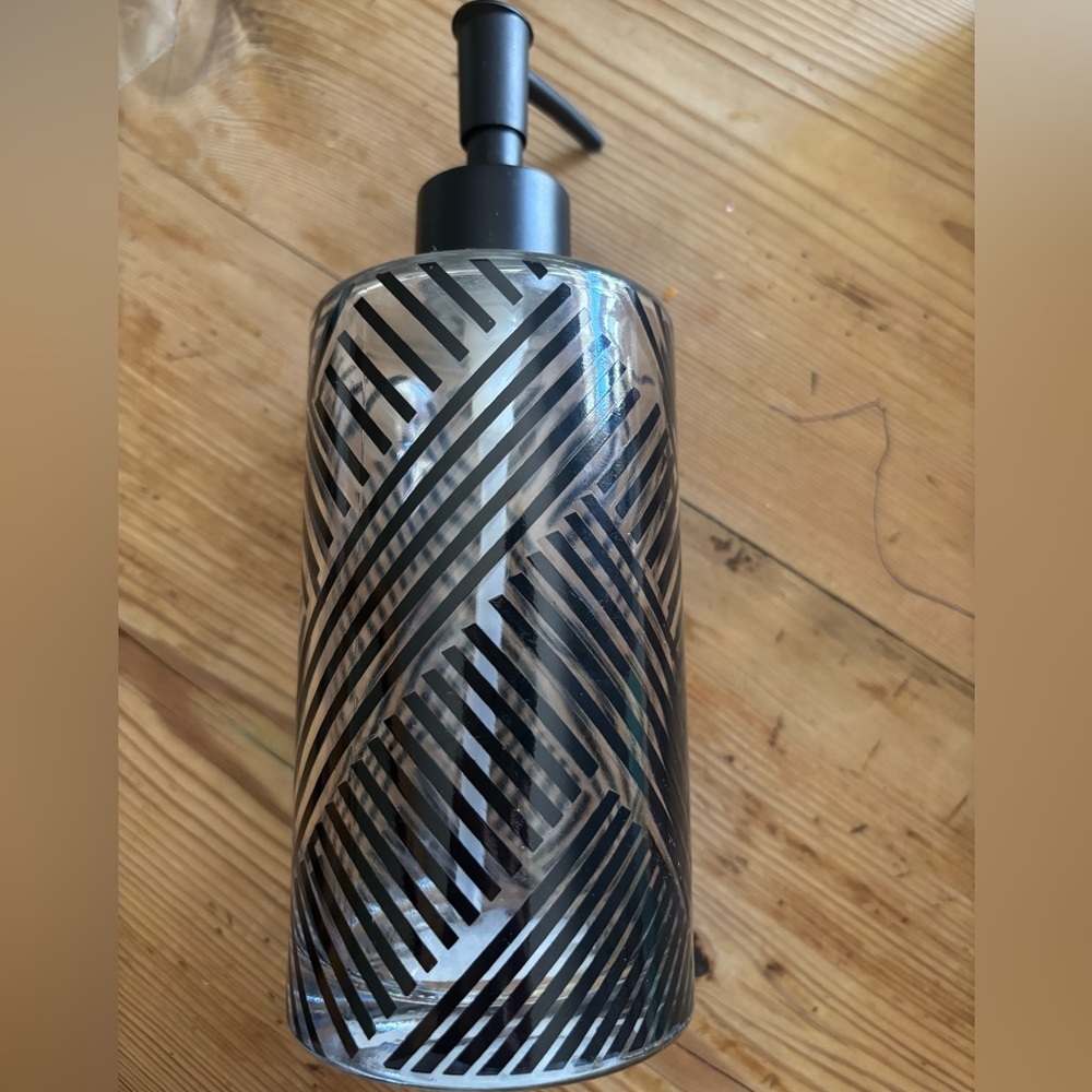 Soap Dispenser Glass NWT